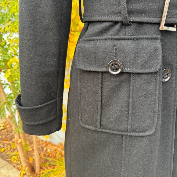 Classic Kenneth Cole Black belted trench coat - Picture 7 of 14